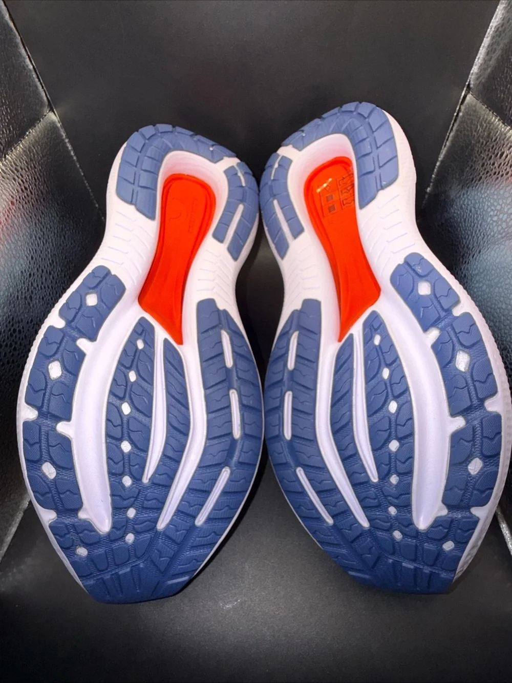 Size 11 - True Motion Aion 3 Wmns Blue Bell/Bijou Blue/Grenadine TM-W-0110-1B-01